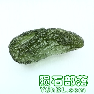 ׵